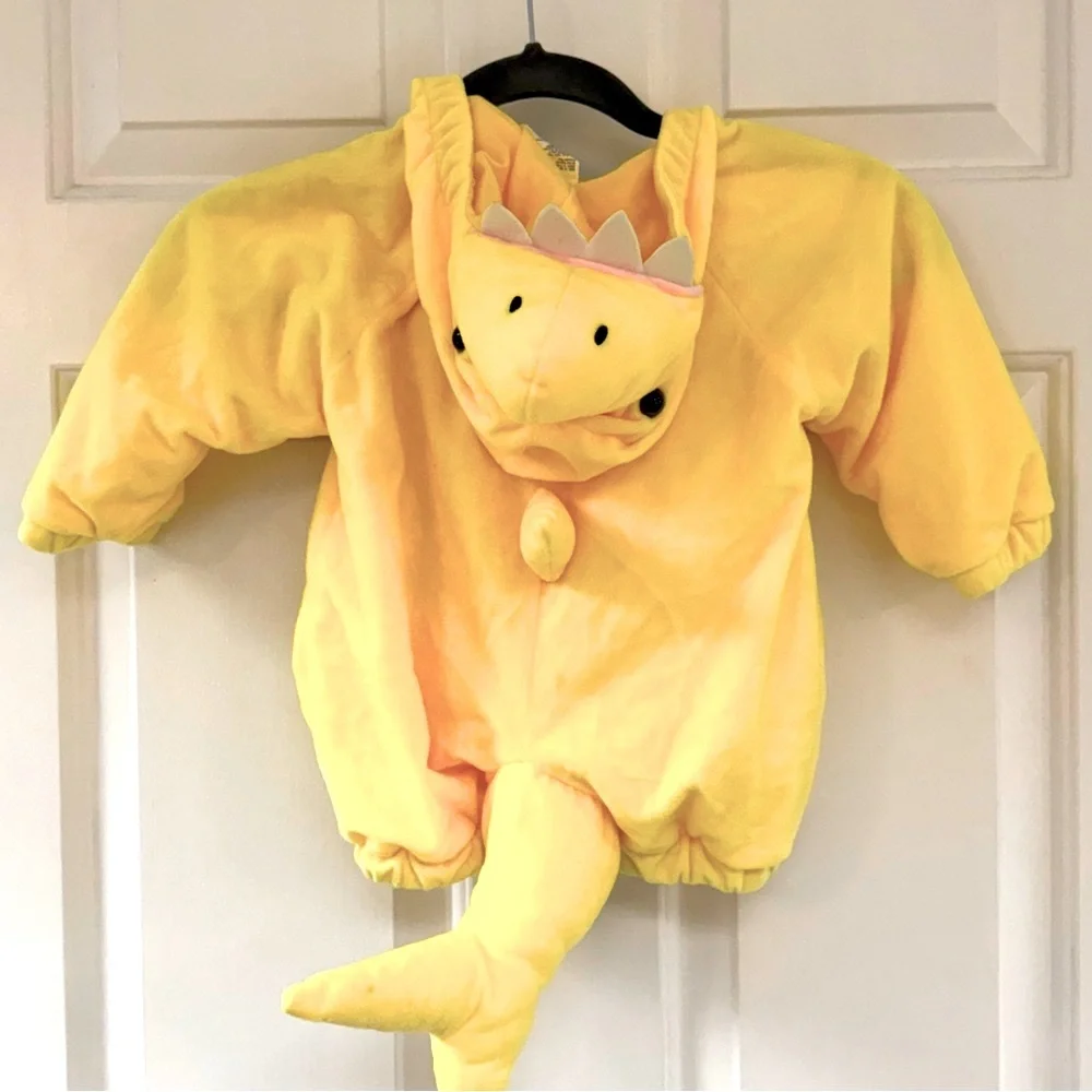 New! Infant Shark Halloween Costume-from Target Hyde & EEK, Baby Shark - Picture 8 of 9